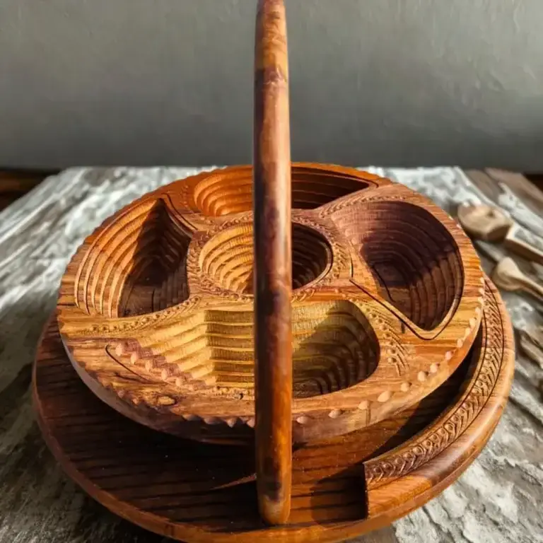 Wooden dry fruit tray