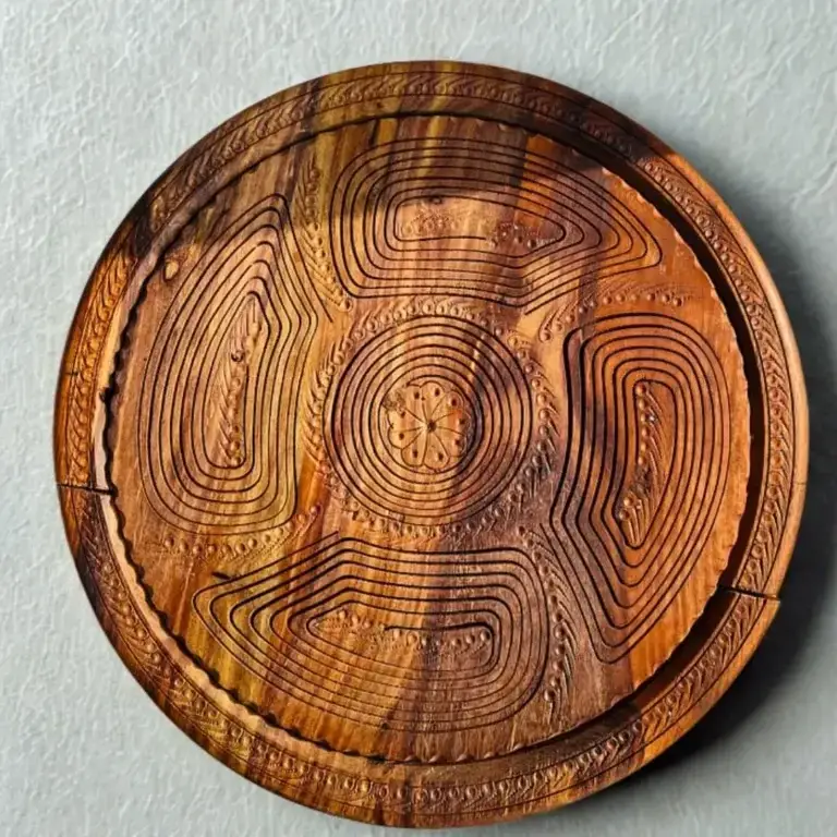 Wooden dry fruit tray